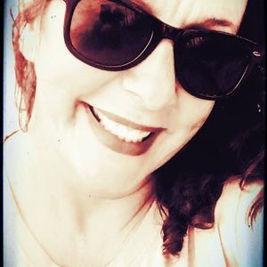 Meet your Posher, Dee